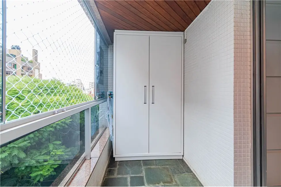 Foto 9 de Apartamento com 3 quartos à venda, 218m2 em Auxiliadora, Porto Alegre - RS