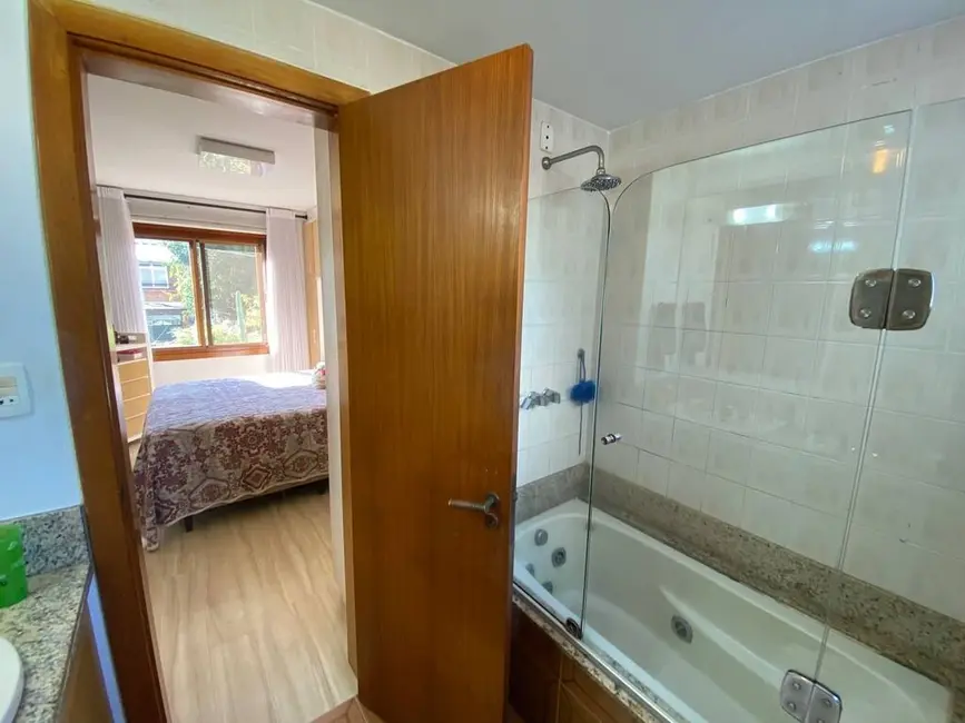 Cobertura com 3 quartos à venda, 288m2 em São João, Porto Alegre - RS - imagem 7 Foto 7 de Cobertura com 3 quartos à venda, 288m2 em São João, Porto Alegre - RS