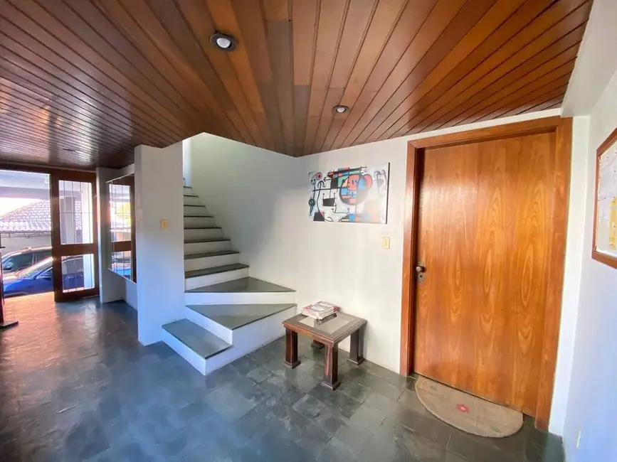 Cobertura com 3 quartos à venda, 288m2 em São João, Porto Alegre - RS - imagem 3 Foto 3 de Cobertura com 3 quartos à venda, 288m2 em São João, Porto Alegre - RS