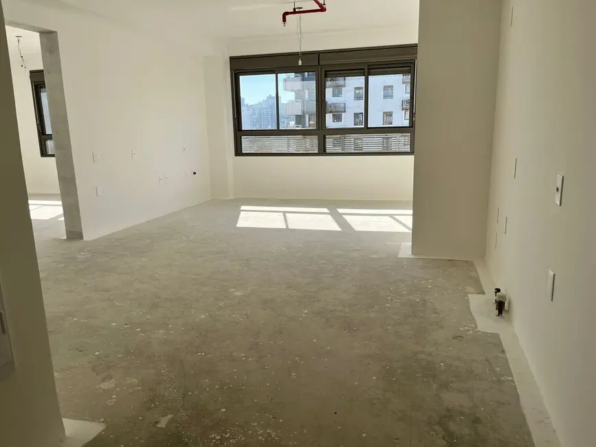 Apartamento com 1 quarto à venda, 42m2 em Petrópolis, Porto Alegre - RS - imagem 3 Foto 3 de Apartamento com 1 quarto à venda, 42m2 em Petrópolis, Porto Alegre - RS