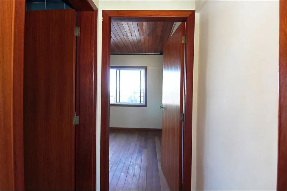 Apartamento com 2 quartos à venda, 63m2 em Centro Histórico, Porto Alegre - RS - imagem 9 Foto 9 de Apartamento com 2 quartos à venda, 63m2 em Centro Histórico, Porto Alegre - RS