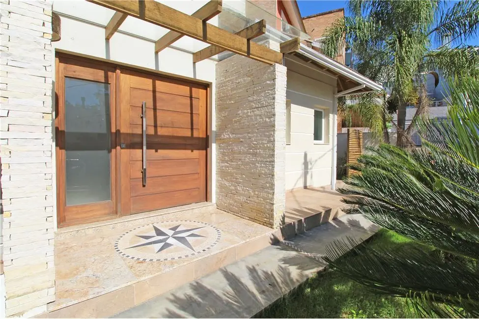 Foto 3 de Casa com 5 quartos à venda, 335m2 em Agronomia, Porto Alegre - RS