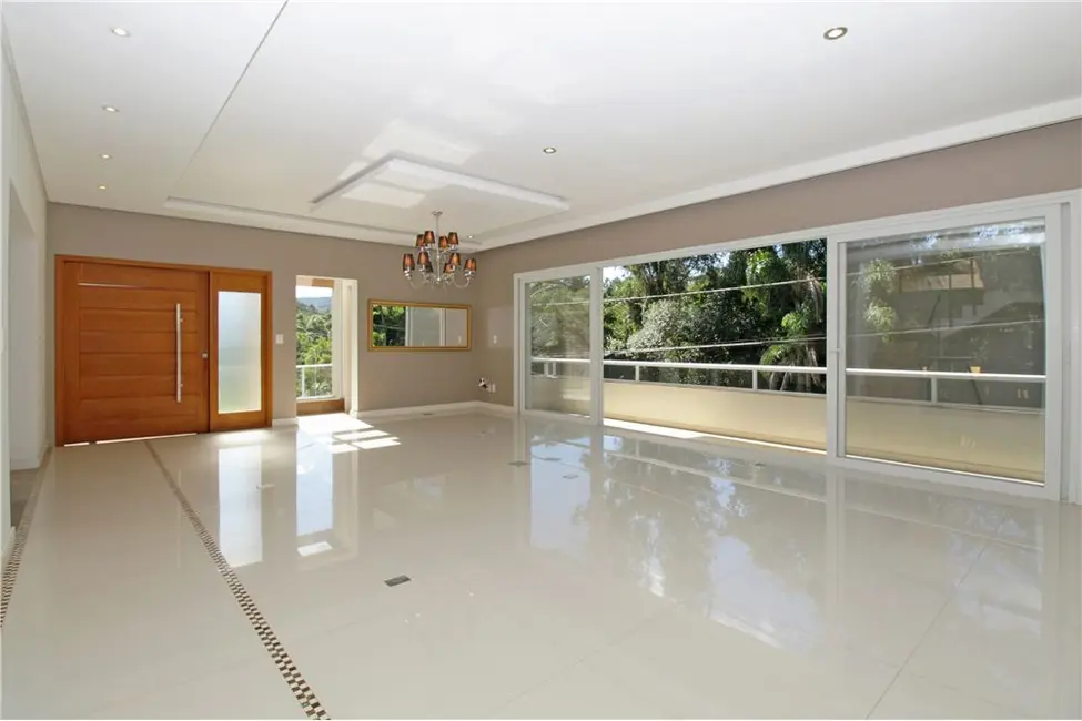 Foto 5 de Casa com 5 quartos à venda, 335m2 em Agronomia, Porto Alegre - RS