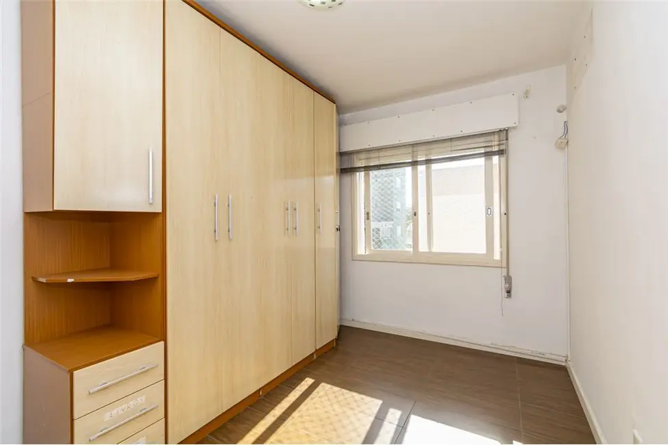 Apartamento com 2 quartos à venda, 75m2 em Nossa Senhora das Graças, Canoas - RS - imagem 8 Foto 8 de Apartamento com 2 quartos à venda, 75m2 em Nossa Senhora das Graças, Canoas - RS