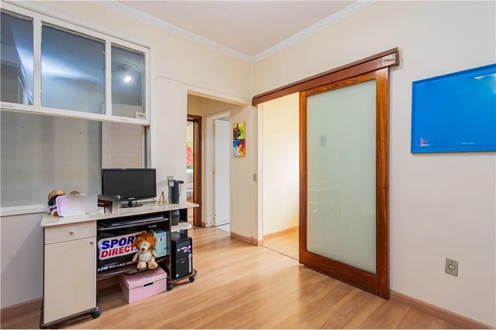 Apartamento com 2 quartos à venda, 73m2 em Menino Deus, Porto Alegre - RS - imagem 9 Foto 9 de Apartamento com 2 quartos à venda, 73m2 em Menino Deus, Porto Alegre - RS