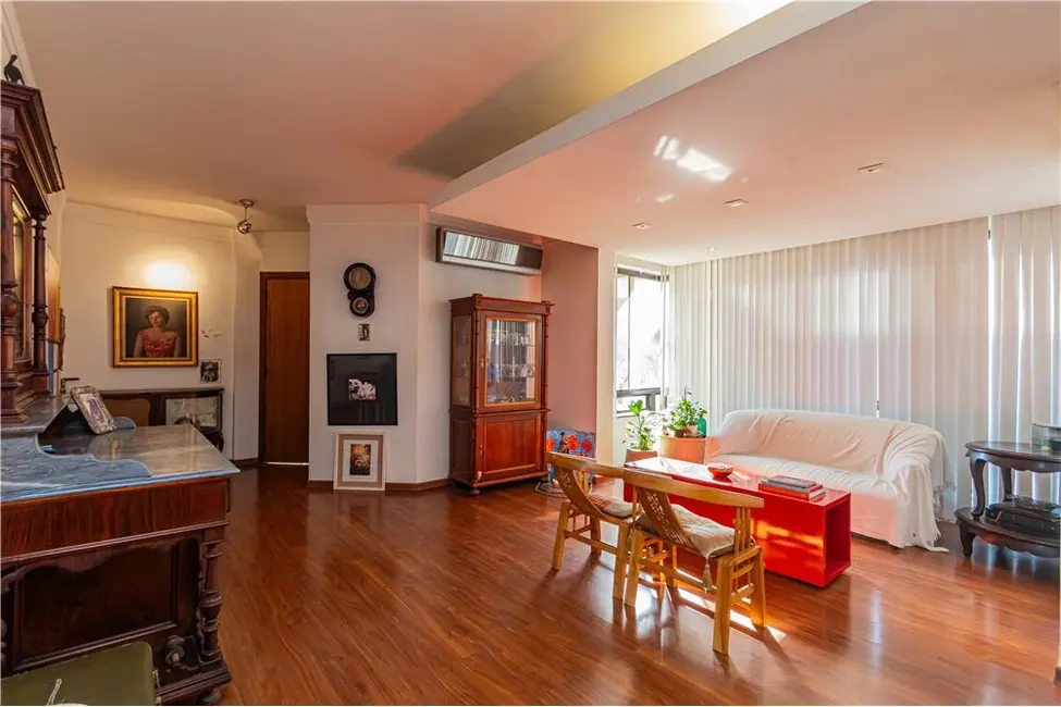 Foto 4 de Apartamento com 2 quartos à venda, 143m2 em Rio Branco, Porto Alegre - RS