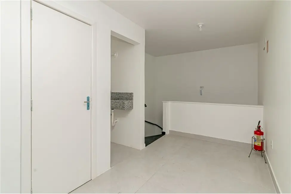 Foto 6 de Sala Comercial à venda, 32m2 em Floresta, Porto Alegre - RS