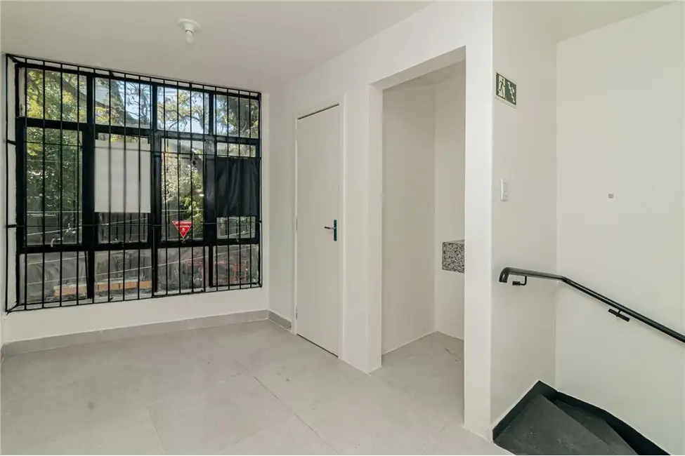 Foto 3 de Sala Comercial à venda, 32m2 em Floresta, Porto Alegre - RS