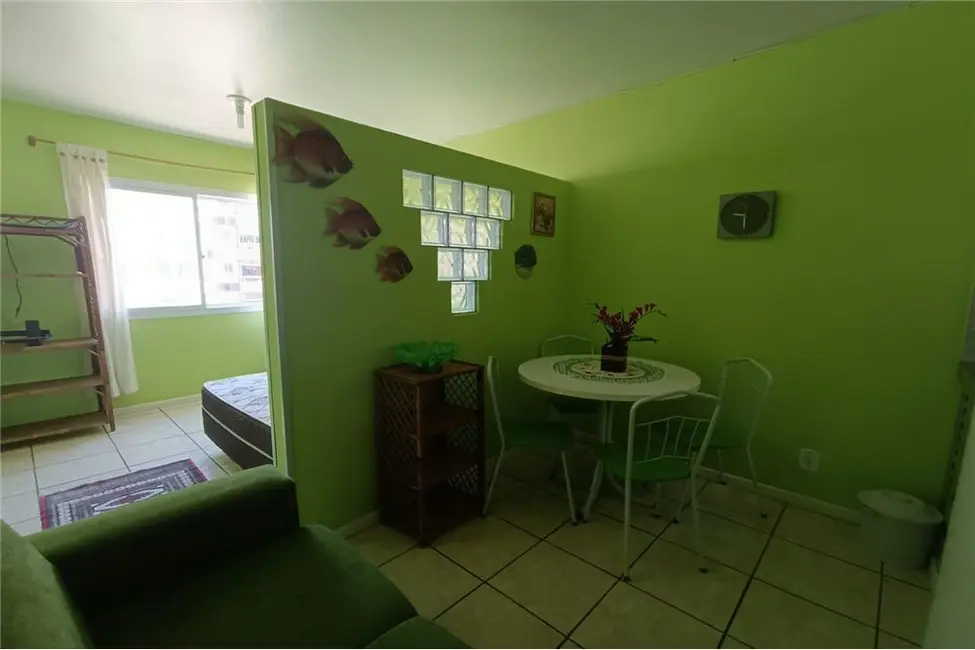 Apartamento com 1 quarto à venda, 25m2 em Centro, Tramandai - RS - imagem 3 Foto 3 de Apartamento com 1 quarto à venda, 25m2 em Centro, Tramandai - RS