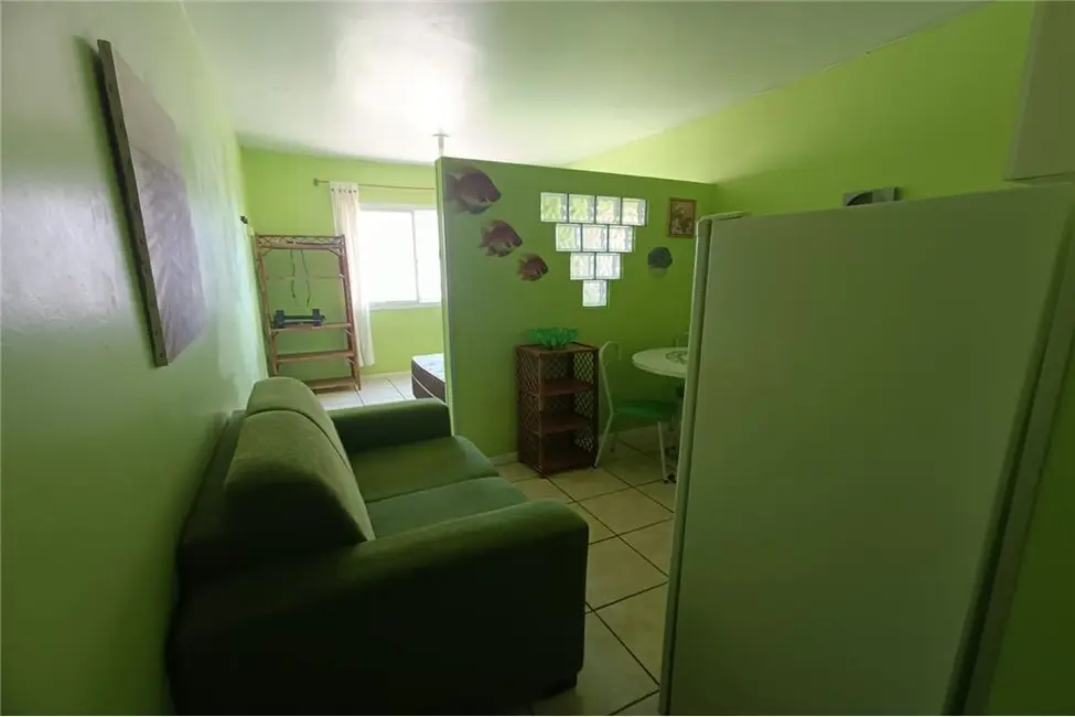 Foto 2 de Apartamento com 1 quarto à venda, 25m2 em Centro, Tramandai - RS