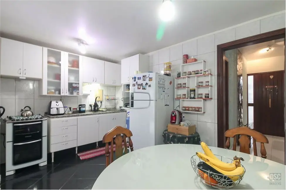 Casa com 4 quartos à venda, 285m2 em Bom Jesus, Porto Alegre - RS - imagem 9 Foto 9 de Casa com 4 quartos à venda, 285m2 em Bom Jesus, Porto Alegre - RS