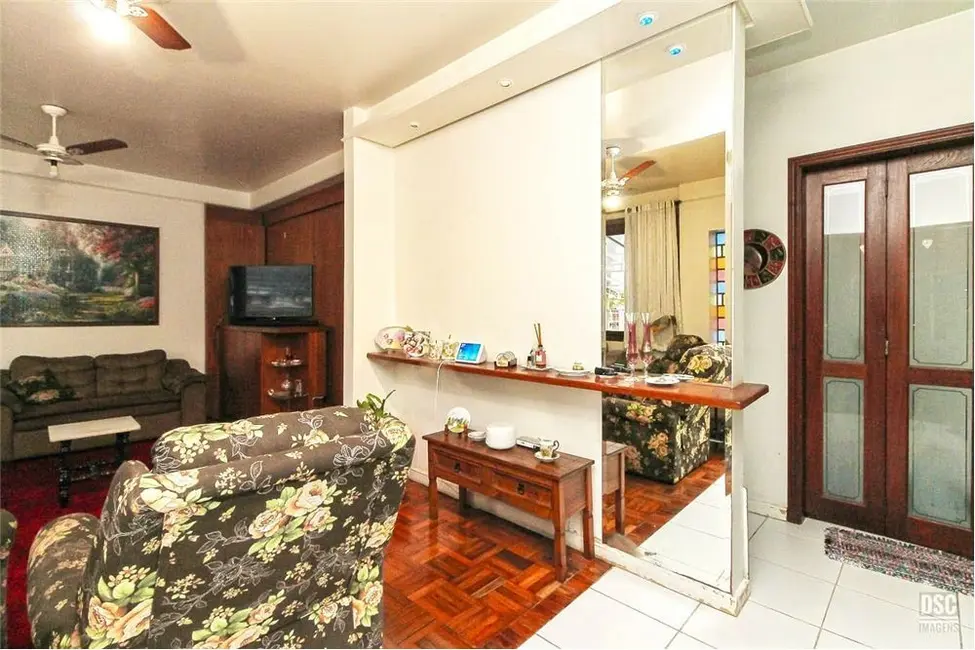 Casa com 4 quartos à venda, 285m2 em Bom Jesus, Porto Alegre - RS - imagem 5 Foto 5 de Casa com 4 quartos à venda, 285m2 em Bom Jesus, Porto Alegre - RS
