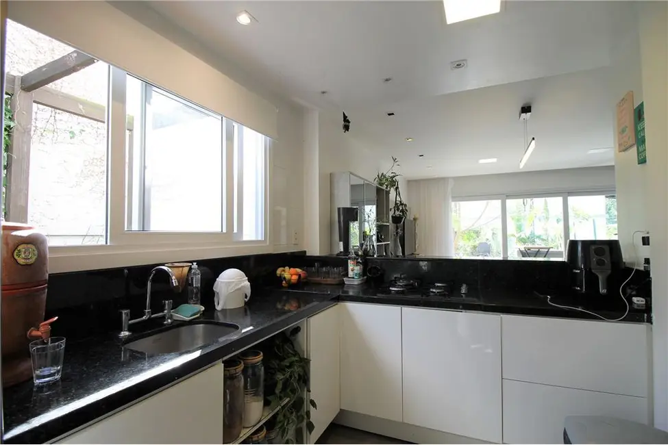 Casa com 3 quartos à venda, 112m2 em Agronomia, Porto Alegre - RS - imagem 6 Foto 6 de Casa com 3 quartos à venda, 112m2 em Agronomia, Porto Alegre - RS