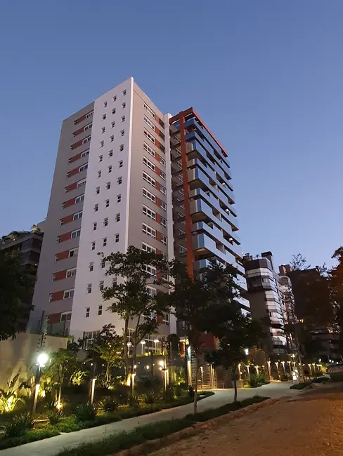 Foto 9 de Apartamento com 4 quartos à venda, 340m2 em Bela Vista, Porto Alegre - RS