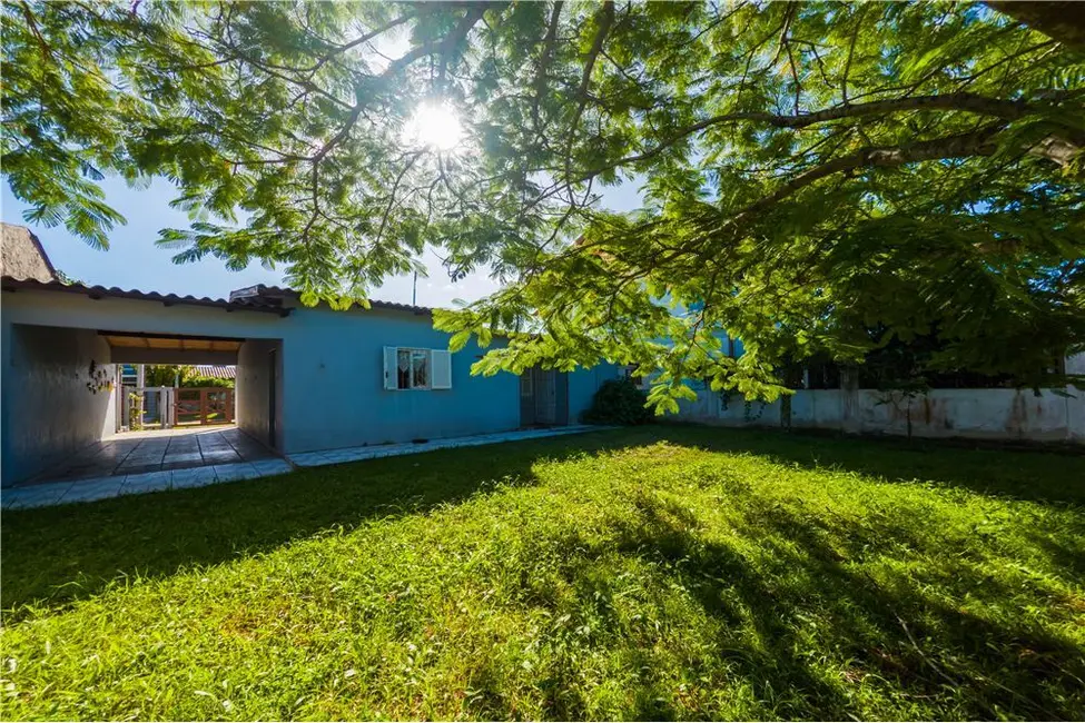 Foto 18 de Casa com 3 quartos à venda, 92m2 em Tramandai - RS