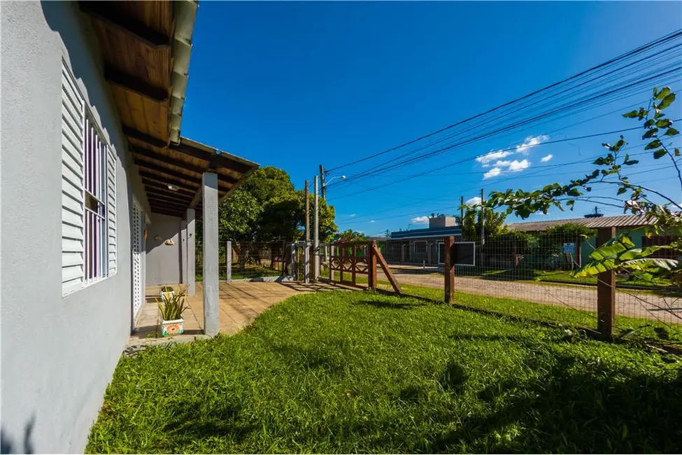 Casa com 3 quartos à venda, 92m2 em Tramandai - RS - imagem 4 Foto 4 de Casa com 3 quartos à venda, 92m2 em Tramandai - RS