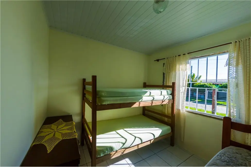 Foto 47 de Casa com 3 quartos à venda, 92m2 em Tramandai - RS