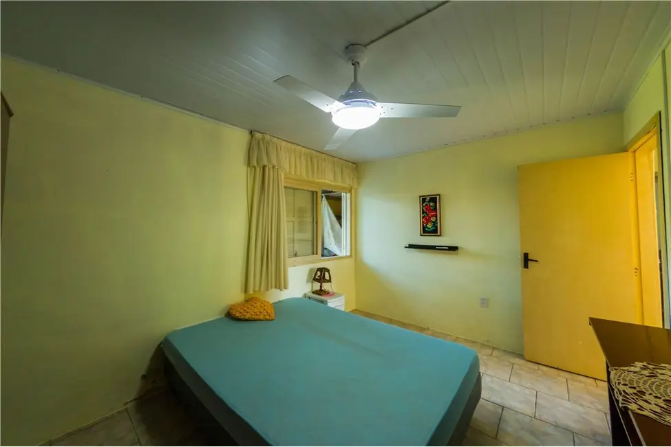 Foto 39 de Casa com 3 quartos à venda, 92m2 em Tramandai - RS