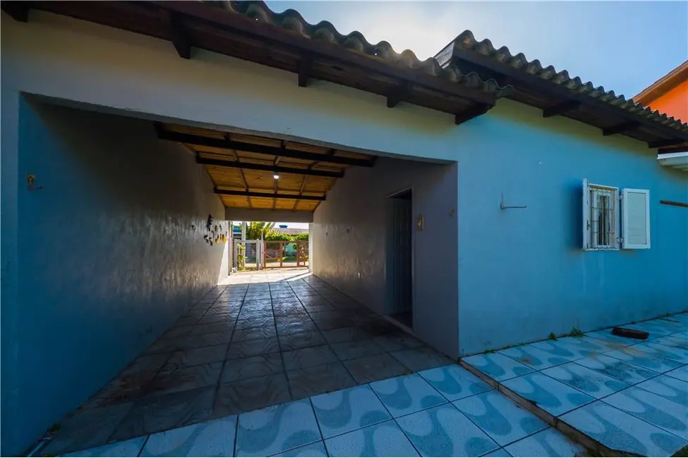 Foto 21 de Casa com 3 quartos à venda, 92m2 em Tramandai - RS