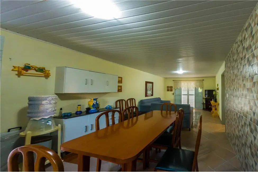 Foto 26 de Casa com 3 quartos à venda, 92m2 em Tramandai - RS