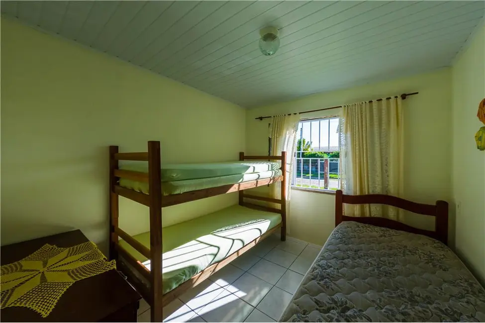 Foto 45 de Casa com 3 quartos à venda, 92m2 em Tramandai - RS