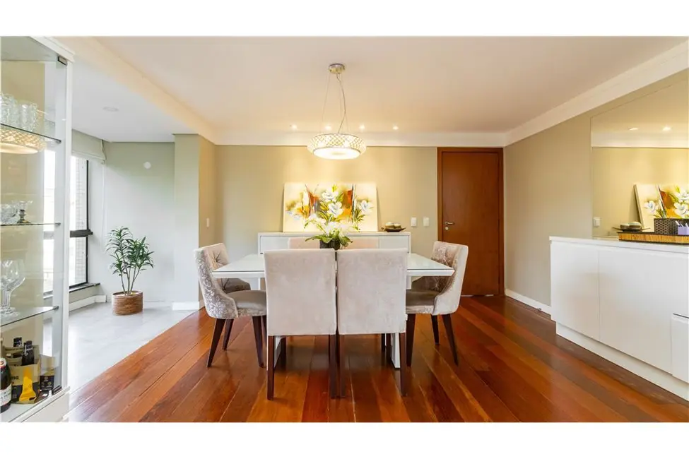 Apartamento com 4 quartos à venda, 290m2 em Menino Deus, Porto Alegre - RS - imagem 5 Foto 5 de Apartamento com 4 quartos à venda, 290m2 em Menino Deus, Porto Alegre - RS