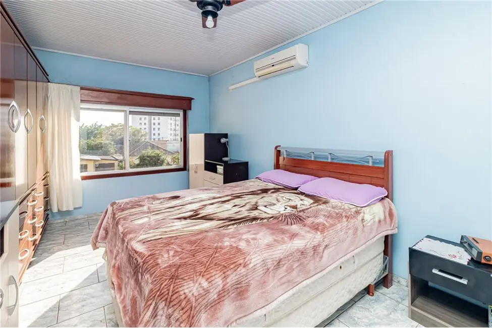 Foto 6 de Casa com 2 quartos à venda, 230m2 em Jardim Itu, Porto Alegre - RS