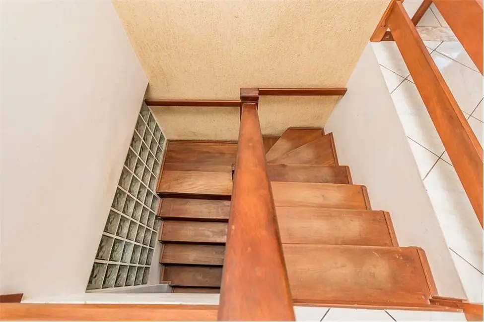 Foto 6 de Casa com 3 quartos à venda, 250m2 em Partenon, Porto Alegre - RS