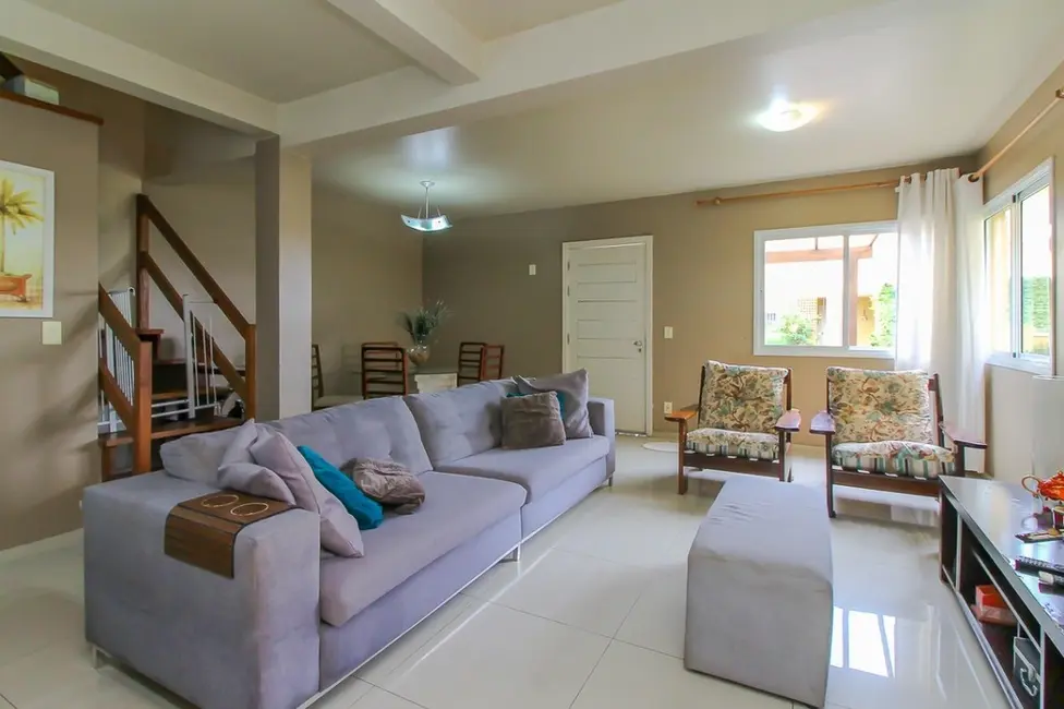 Casa com 3 quartos à venda, 163m2 em Protásio Alves, Porto Alegre - RS - imagem 2 Foto 2 de Casa com 3 quartos à venda, 163m2 em Protásio Alves, Porto Alegre - RS