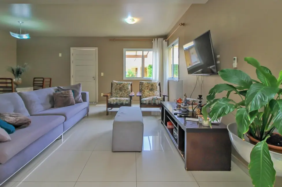 Casa com 3 quartos à venda, 163m2 em Protásio Alves, Porto Alegre - RS - imagem 9 Foto 9 de Casa com 3 quartos à venda, 163m2 em Protásio Alves, Porto Alegre - RS