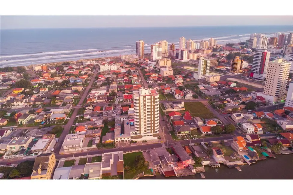 Apartamento com 3 quartos à venda, 126m2 em Tramandai - RS - imagem 7 Foto 7 de Apartamento com 3 quartos à venda, 126m2 em Tramandai - RS