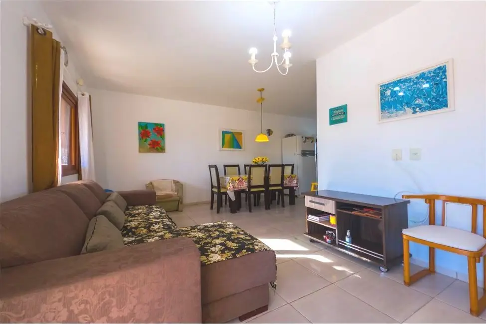 Casa com 3 quartos à venda, 98m2 em Tramandai - RS - imagem 9 Foto 9 de Casa com 3 quartos à venda, 98m2 em Tramandai - RS