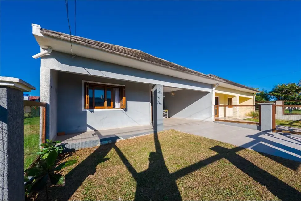 Casa com 3 quartos à venda, 98m2 em Tramandai - RS - imagem 5 Foto 5 de Casa com 3 quartos à venda, 98m2 em Tramandai - RS