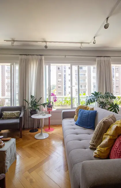 Apartamento com 3 quartos à venda, 128m2 em Menino Deus, Porto Alegre - RS - imagem 3 Foto 3 de Apartamento com 3 quartos à venda, 128m2 em Menino Deus, Porto Alegre - RS