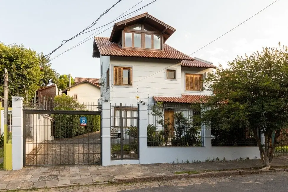 Foto 1 de Casa com 3 quartos à venda, 217m2 em Tristeza, Porto Alegre - RS