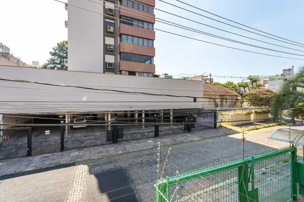 Apartamento com 2 quartos à venda, 85m2 em Passo da Areia, Porto Alegre - RS - imagem 5 Foto 5 de Apartamento com 2 quartos à venda, 85m2 em Passo da Areia, Porto Alegre - RS