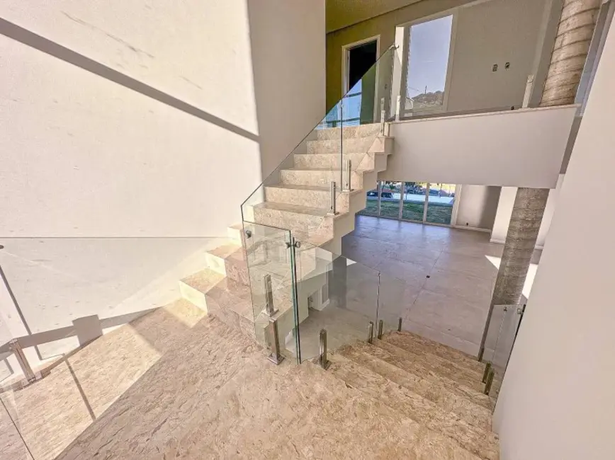 Foto 7 de Casa com 4 quartos à venda, 400m2 em Vila Nova, Porto Alegre - RS