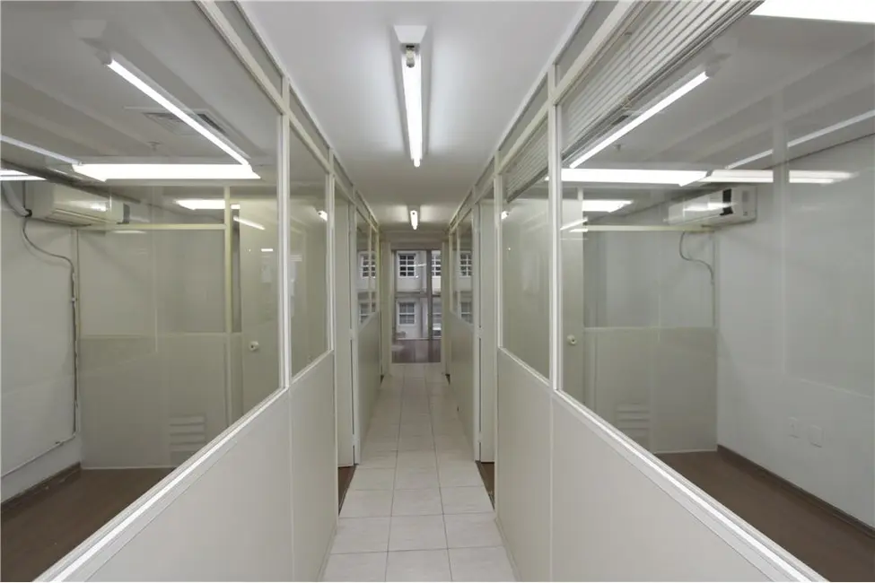 Sala Comercial à venda, 97m2 em Centro Histórico, Porto Alegre - RS - imagem 6 Foto 6 de Sala Comercial à venda, 97m2 em Centro Histórico, Porto Alegre - RS