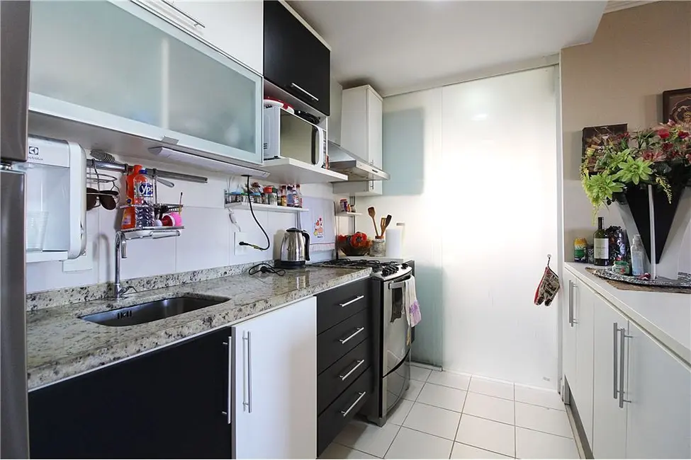 Foto 2 de Apartamento com 3 quartos à venda, 68m2 em Jardim Carvalho, Porto Alegre - RS