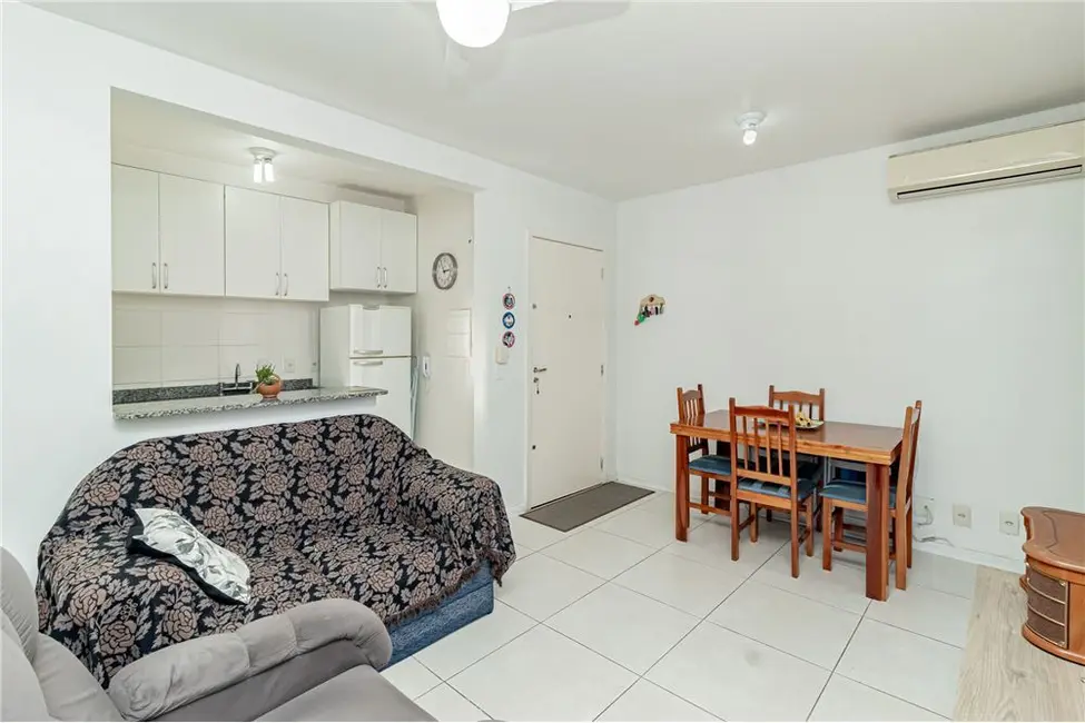 Foto 3 de Apartamento com 3 quartos à venda, 63m2 em Cristal, Porto Alegre - RS