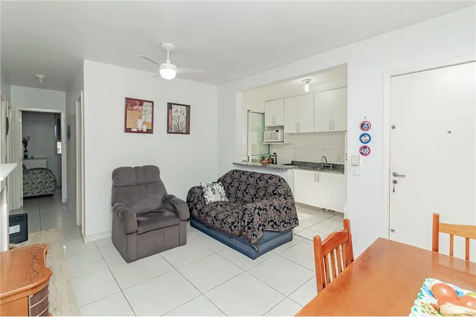 Foto 2 de Apartamento com 3 quartos à venda, 63m2 em Cristal, Porto Alegre - RS