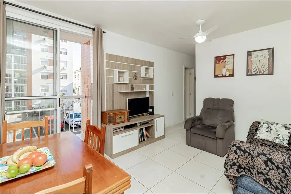 Foto 1 de Apartamento com 3 quartos à venda, 63m2 em Cristal, Porto Alegre - RS