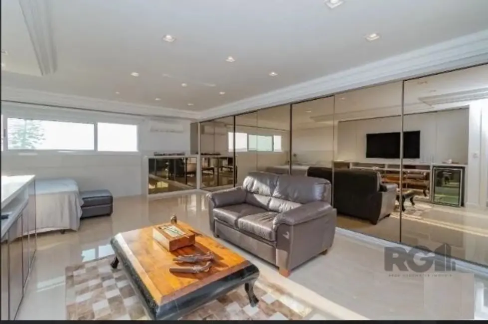 Foto 9 de Casa com 4 quartos à venda, 340m2 em Vila Assunção, Porto Alegre - RS