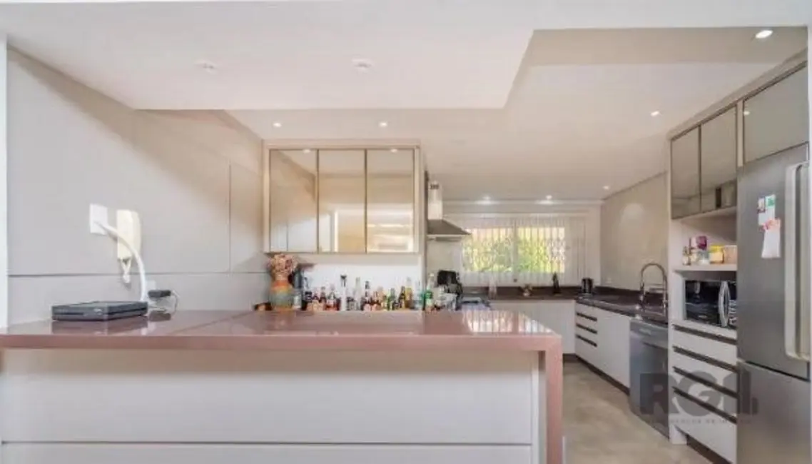 Foto 7 de Casa com 4 quartos à venda, 340m2 em Vila Assunção, Porto Alegre - RS