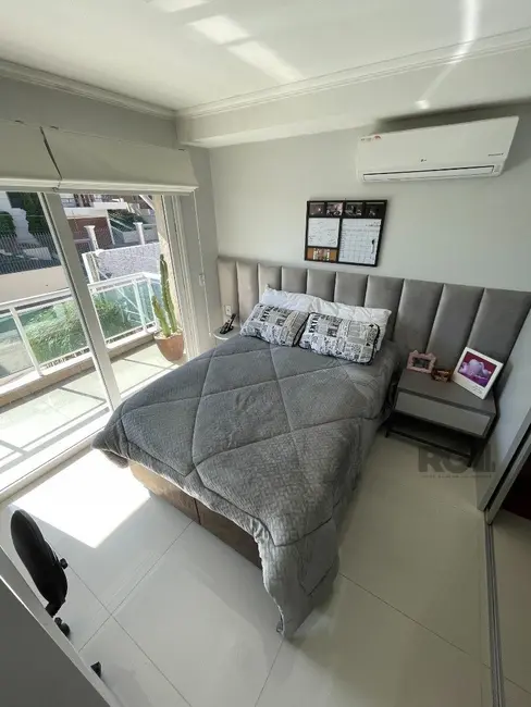 Casa com 3 quartos à venda, 450m2 em Nonoai, Porto Alegre - RS - imagem 7 Foto 7 de Casa com 3 quartos à venda, 450m2 em Nonoai, Porto Alegre - RS