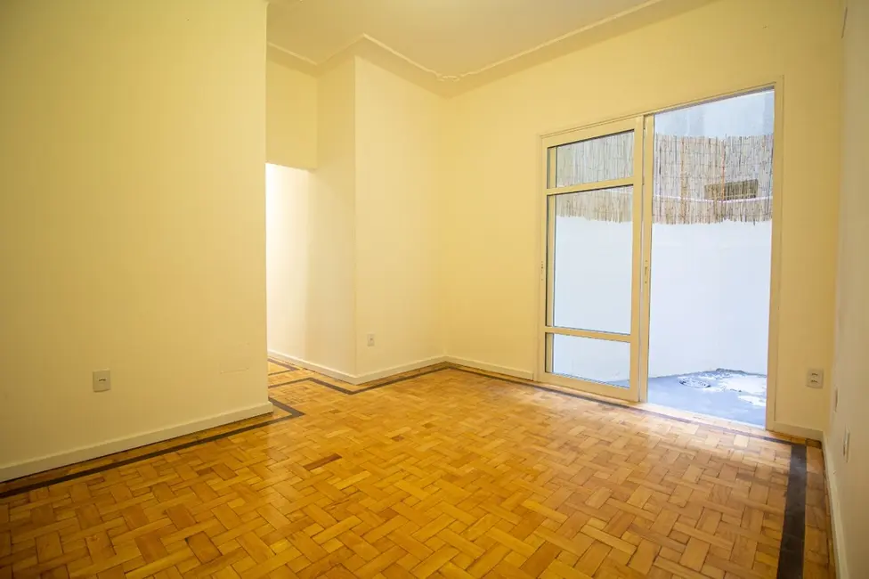 Foto 1 de Apartamento com 2 quartos à venda, 76m2 em Santana, Porto Alegre - RS