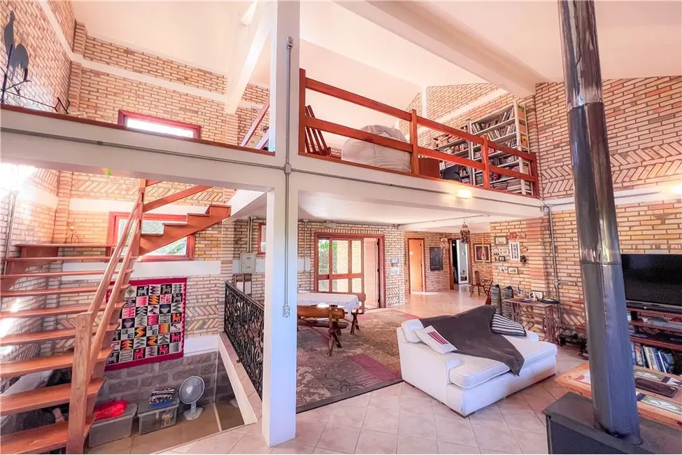 Casa com 3 quartos à venda, 199m2 em São Lucas, Viamao - RS - imagem 5 Foto 5 de Casa com 3 quartos à venda, 199m2 em São Lucas, Viamao - RS