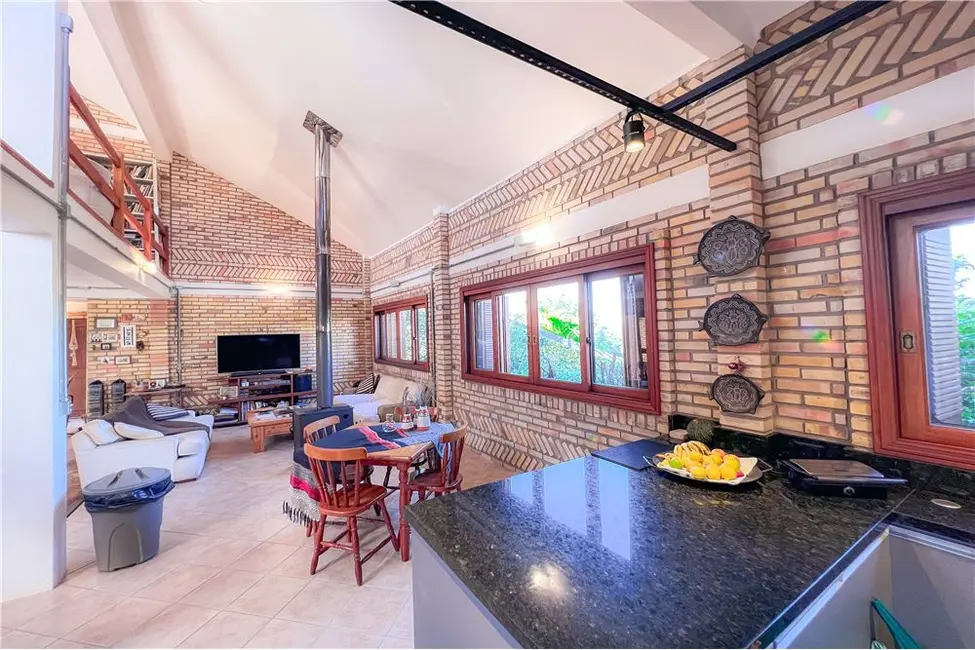 Casa com 3 quartos à venda, 199m2 em São Lucas, Viamao - RS - imagem 8 Foto 8 de Casa com 3 quartos à venda, 199m2 em São Lucas, Viamao - RS