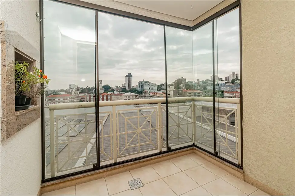 Apartamento com 2 quartos à venda, 72m2 em Passo da Areia, Porto Alegre - RS - imagem 9 Foto 9 de Apartamento com 2 quartos à venda, 72m2 em Passo da Areia, Porto Alegre - RS