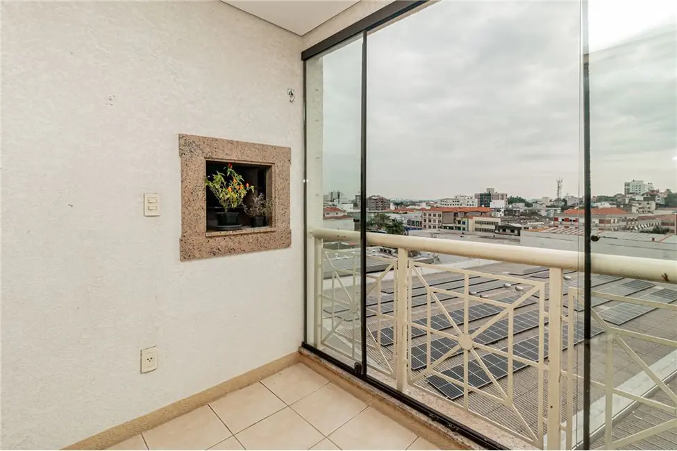 Apartamento com 2 quartos à venda, 72m2 em Passo da Areia, Porto Alegre - RS - imagem 8 Foto 8 de Apartamento com 2 quartos à venda, 72m2 em Passo da Areia, Porto Alegre - RS